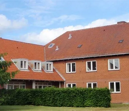 Mon & Vandrarhem Borre