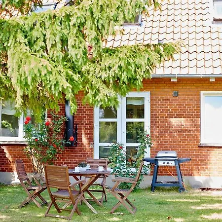 Vandrarhem Mon & Borre