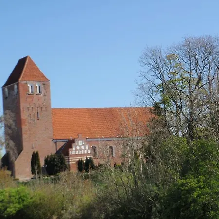 Vandrarhem Mon & Borre