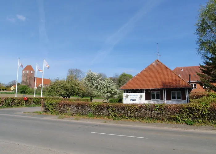 Vandrarhem Mon & Borre