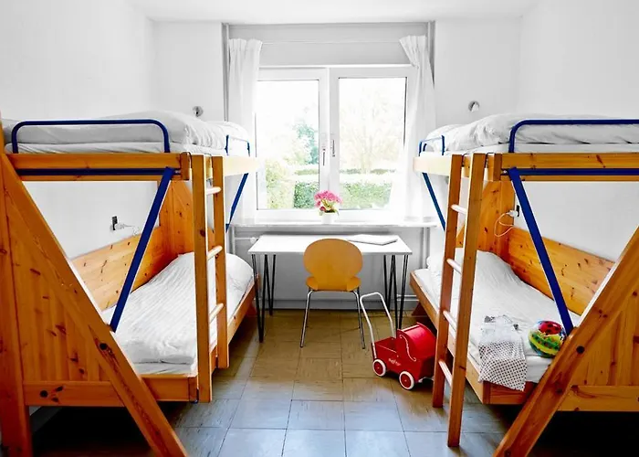 Hostal Mon &