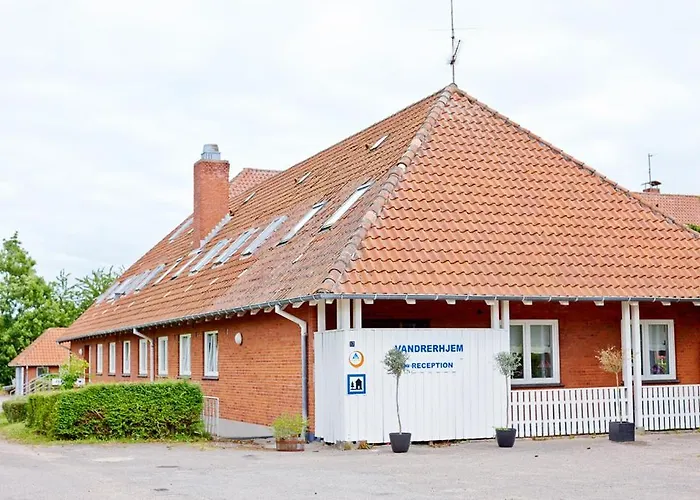 Vandrarhem Mon & Borre